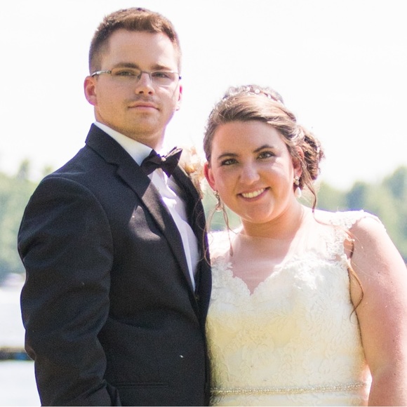 Meet Your Posher Sarah! - Picture 1 of 1